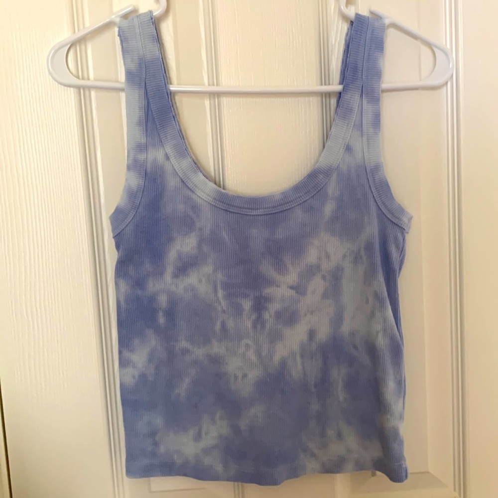 Blue and white tie-dye tank top, by Arizona Jean Co. Size S Small.